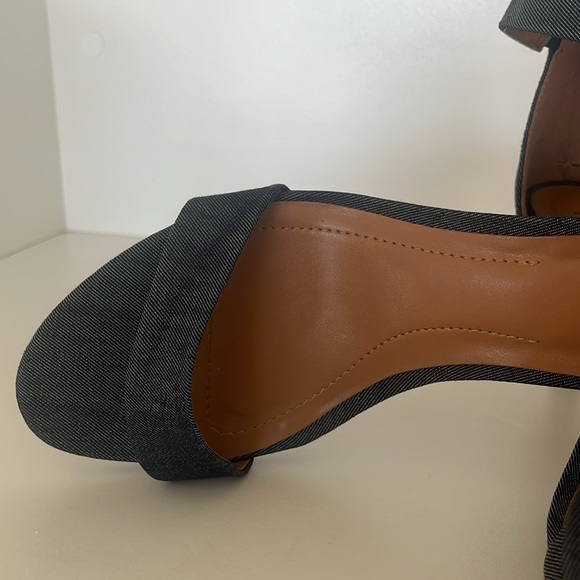 Style & Co denim heels - Picture 4 of 5